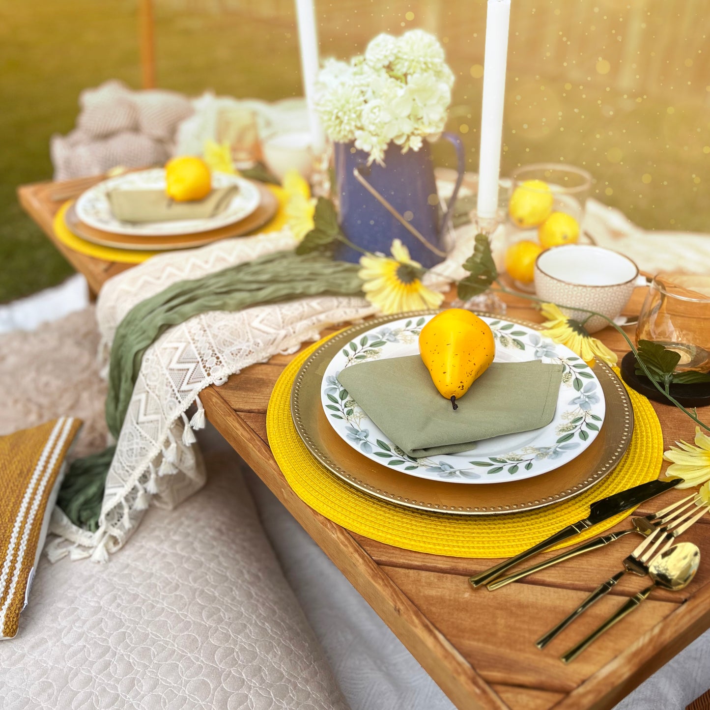 Bright & Cheery at Your Location