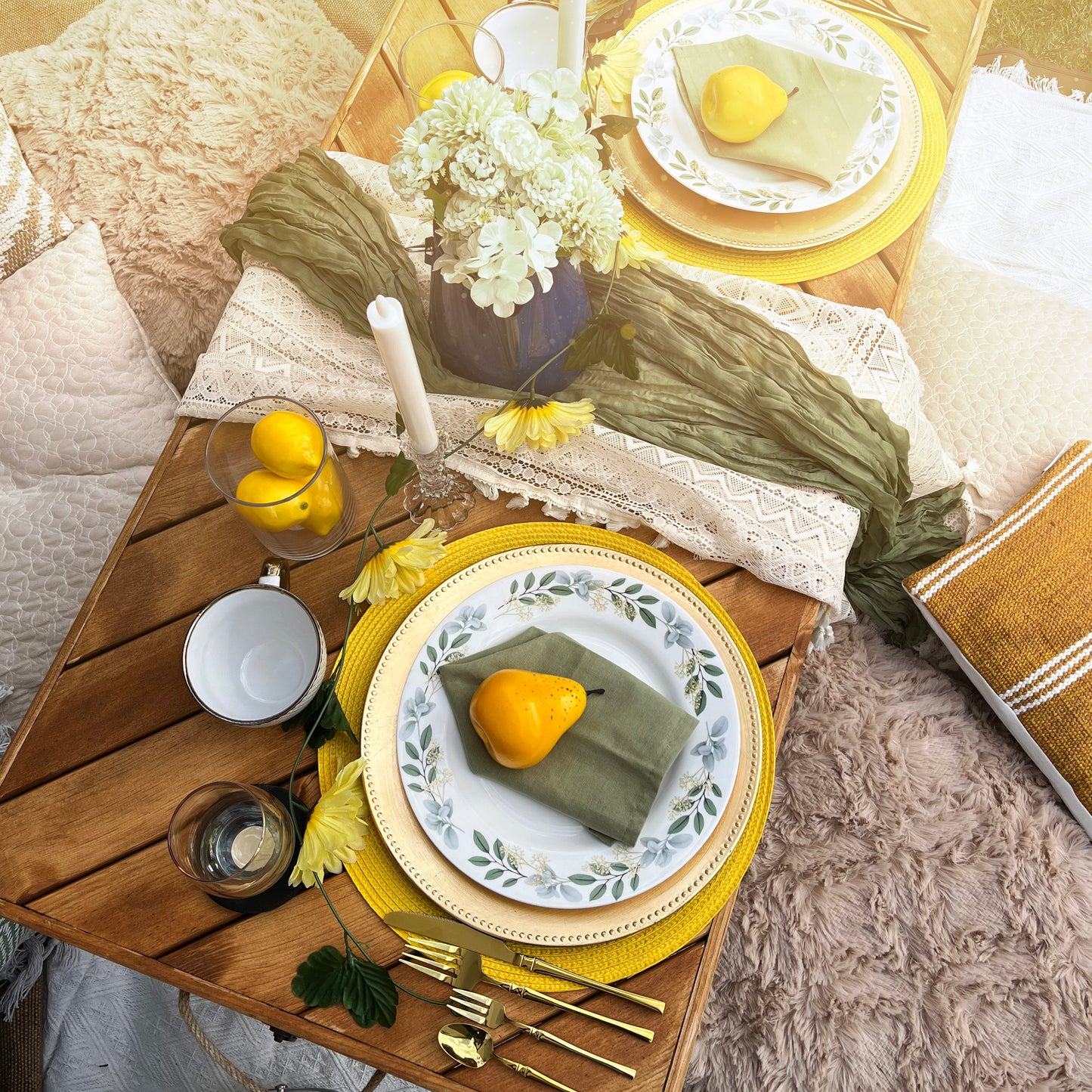 Bright & Cheery at Your Location